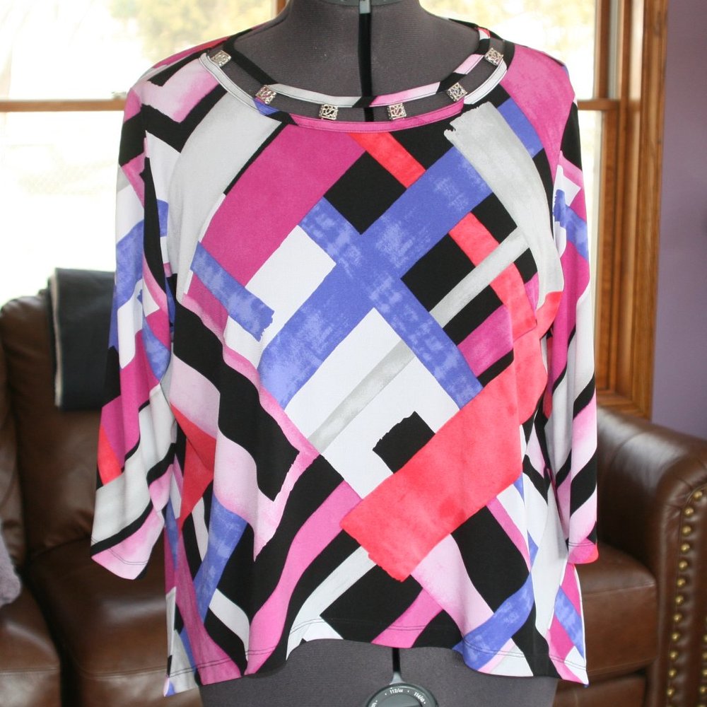 Bright Colored 3/4 Sleeve Top